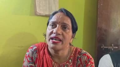 तिर्वा: तहसील में लेखपाल से मारपीट के मामले में शिक्षामित्र पर FIR दर्ज, लेखपाल संघ ने बर्खास्तगी की रखी मांग