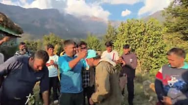 चमोली: गंगोलगांव में फ्रेंडली क्रिकेट प्रतियोगिता का खिताब जीजी बुल्स ने जीता, युवाओं को नशे से दूर रहने के लिए जागरूक किया