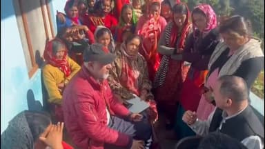 गरुड़: मर्चेंट नेवी में कार्यरत नंदन सिंह का पार्थिव शरीर कौलाग पहुंचा, परिजनों में मचा कोहराम, पूर्व विधायक पहुंचे गांव