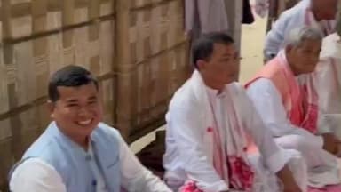 ওদালগুৰি: মাজগাঁৱত অনুষ্ঠিত সাতদিনীয়া ভাগৱত পাঠৰ অনুষ্ঠানত এমচিএলএ অৰ্জুন দৈমাৰীৰ অংশগ্ৰহণ