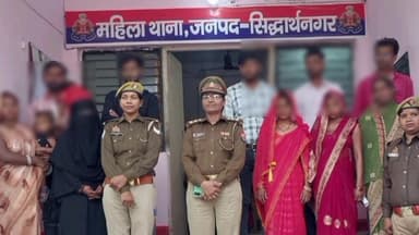 डुमरियागंज: टूटते परिवार को जोड़ने की पहल कार्यक्रम के तहत 5 परिवारों के बीच सुलह समझौता कर बिखरने से बचाया गया