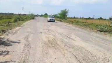 केकड़ी: केकड़ी में 80 लाख की सड़क डेढ़ साल में टूटी, गारंटी अवधि में जगह-जगह गहरे गड्ढे, ठेकेदार पर लग रहे आरोप