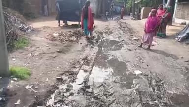 शाहजहांपुर: जमौर गौटिया मे आजतक नहीं हुआ नाली का निर्माण ग्रामीणो ने लगाया प्रधान पर गंभीर आरोप #jansamsya