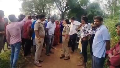 मऊगंज: मुदरिया चौबान गांव में नाली में गिरने से अधेड़ की मौत, ग्रामीणों का प्रदर्शन