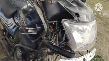 पंधाना: बोरगांव बुजुर्ग नेशनल हाईवे पर बाइक फिसलने से 2 घायल, अस्पताल में भर्ती