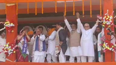 महनार: वासुदेपुर चंदेल में एनडीए की शक्ति प्रदर्शन सभा, मांझी बोले- लालू जेल में, तेजस्वी जमानत पर हैं