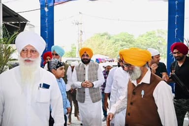 ਖੰਨਾ: ਖੰਨਾ ਕੈਬਨਟ ਮੰਤਰੀ ਸੌਂਦ ਭਗਤ ਨਾਮਦੇਵ ਜੀ ਦੇ ਪ੍ਰਗਟ ਦਿਵਸ ਸਮਾਗਮ ਵਿੱਚ ਹੋਏ ਸ਼ਾਮਿਲ,