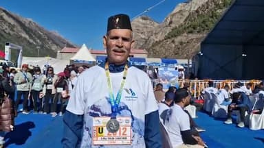 पिथौरागढ़: रुद्रपुर से आए सूबेदार मेजर त्रिलोक सिंह नेगी ने अल्ट्रा मैराथन में 21 किलोमीटर की दौड़ पूरी की