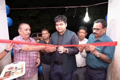 पाकुड़: उपायुक्त मनीष कुमार ने स्वयं ब्लड सेंपल जांच कर किया नाइट ब्लड सर्वे का शुभारंभ #pakur #helth #faileria #abhiyan