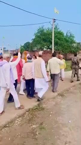 #चांद
आज चांद प्रखंड के गाँव #भटानी में जन आशीर्वाद यात्रा में
आप सभी के अपार स्नेह, समर्थन और आशीर्वाद के लिए हृदय स