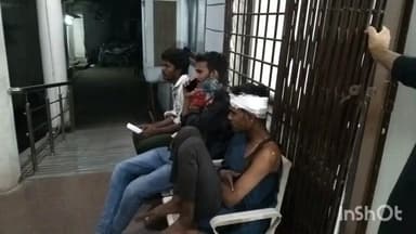 त्योंदा: लगड़ा रोड पर भूसे से भरे ट्रक ने लोडिंग ऑटो को मारी टक्कर, ऑटो चालक घायल