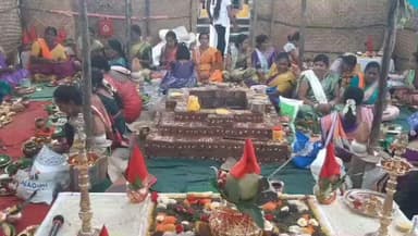 మెట్పల్లి: మెట్పల్లిలో గంగపుత్ర సంఘం మెట్పల్లి వారి ఆధ్వర్యంలో మెట్టుపల్లి పెద్ద చెరువు వద్ద గంగామాత దేవాలయలో విగ్రహ ప్రతిష్ట