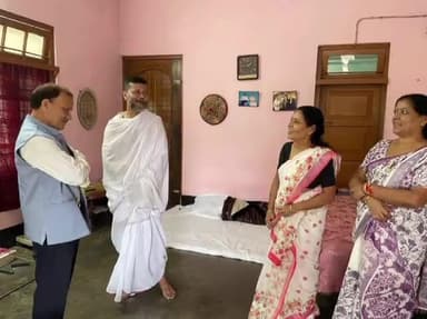 মঙলদৈ ভাগ: ছিপাঝাৰ আৰু বালিপোতাত উপস্থিত মৃত্যু ব্যক্তিক শ্ৰদ্ধাঞ্জলি জ্ঞাপন বিধায়ক পৰমানন্দ ৰাজবংশীৰ