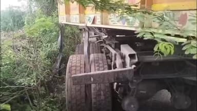 મહુવા: નેસવડ ગામે સ્મશાન નો રસ્તો બંધ થયો