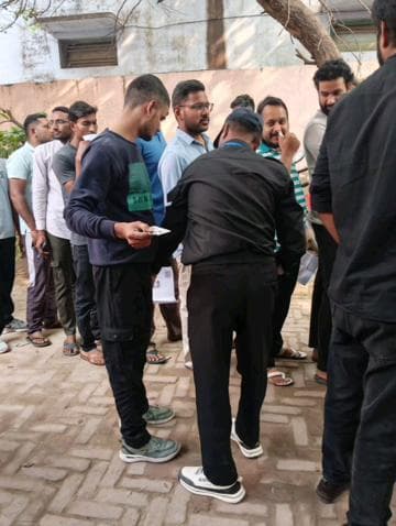 डीग: जिले में 23 केंद्रों पर ग्राम विकास अधिकारी भर्ती परीक्षा का आयोजन, 4921 अभ्यर्थी शामिल, 983 ने नहीं दी परीक्षा