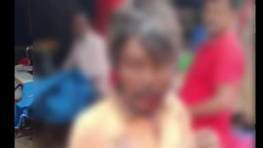 সাঁইথিয়া: আহত যুবককে হাসপাতালে পৌঁছে মানবিকতার নজির সাঁইথিয়া থানার কর্মরত এক সিভিক ভলেন্টিয়ার এর