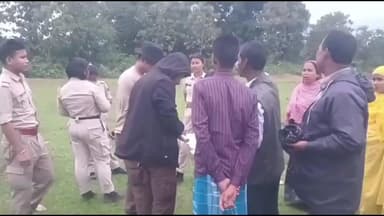 মাটিয়া: ভাটিয়াপাৰাত বন বিভাগে উচ্ছেদৰ জাননী দিয়া এলেকাত যুটীয়া চাৰ্ভে কৰা হয়