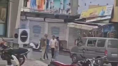 मंदसौर: जनता कॉलोनी में एयर गन की नोक पर धमकाते हुए युवक का वीडियो, मामला पहुंचा थाने
