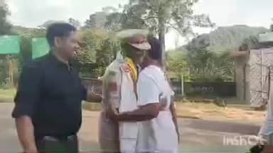 ଜି ଉଦୟଗିରି: କଳିଙ୍ଗା ପଞ୍ଚାୟତ ପୁକୁଲିଙ୍ଗିଆ ଗ୍ରାମର ଅବସର ପ୍ରାପ୍ତ ସିଆରପିଏଫ୍ ଯବାନ ଇନ୍ସପେକ୍ଟର ପ୍ରମୋଦ କୁମାର ମଲ୍ଲିକ ଙ୍କୁ ସ୍ବାଗତ ସମ୍ଭର୍ଦ୍ଧନା