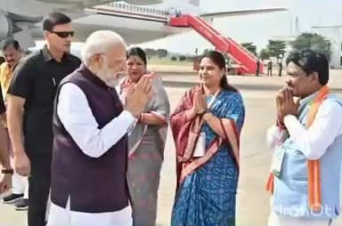 बकावंड: पीएम नरेंद्र मोदी द्वारा छग रजत जयंती महोत्सव पर बस्तर को मिली विकास की सौगात पर सांसद महेश कश्यप ने जताया आभार