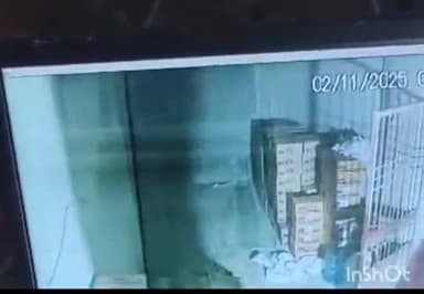 धनघटा: संठी चौराहे पर स्थित देशी शराब की दुकान में हुई चोरी, 6200 रुपये नगद व पाउच बंटी बबली की चोरी