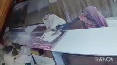 मड़ावरा: मड़ावरा में ज्वेलरी की दुकान से महिला द्वारा 1 जोड़ी पायल चोरी की घटना सीसीटीवी में कैद, वीडियो हुआ वायरल