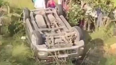 పెనుకొండ వద్ద రోడ్డు ప్రమాదం