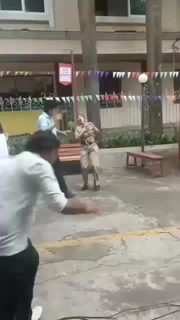 बेटियां कहां सुरक्षित है राय बरेली का विडियो बताया जा रहा