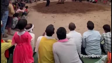 परसिया: उमरेठ: जाटा छापर में दंगल, पहलवानों ने दिखाए दांव-पेंच, विनोद पहलवान बांका ने जीता दंगल