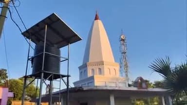 ठाकुरगंगटी: ठाकुर गंगटी प्रखंड मुख्यालय चौक के पास पदेश्वरनाथ महादेव मंदिर में शिवलिंग प्राण प्रतिष्ठा की तैयारी पूरी