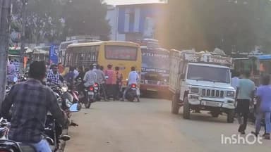 भीमपुर: भीमपुर बस स्टैंड पर यातायात प्रभावित, नगरवासियों ने अतिक्रमण हटाने की मांग की