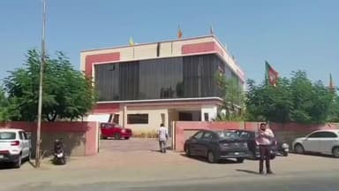 નડિયાદ: જિલ્લામાં કમોસમી વરસાદના પગલે ખેડૂતોની થયેલ નુકસાન નો અંગે ત્રણ દિવસમાં સર્વે કરી રિપોર્ટ રજૂ કરવા આદેશ કરાયો