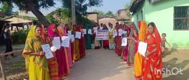 बेनीपट्टी: परकौली पंचायत में आंगनवाड़ी सेविकाओं ने मतदाता जागरूकता रैली निकाली