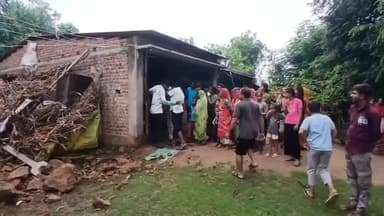 ઠાસરા: મીઠાપુરમાં કાચા મકાનની દિવાલ ધરાશાયી થતા મહિલાનું મૃત્યુ થયું.