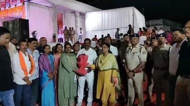 कोंडागांव: कोंडागांव विकासनगर स्टेडियम में राज्योत्सव कार्यक्रम का भव्य शुभारंभ, विधायक लता उसेंडी भी हुईं शामिल