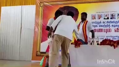 கலவை: கலவை ANS திருமண மண்டபத்தில் மாற்றுக் கட்சியினர் தங்களை தவெக வில் இணைத்து கொள்ளும் நிகழ்ச்சி நடைபெற்றது