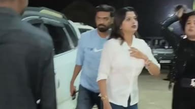 আউশগ্রাম ২: আউশগ্রামের ছোড়াতে বিচিত্রা অনুষ্ঠানের আয়োজন, মঞ্চ মাতালেন জনপ্রিয় শিল্পী আরিয়সী সিন্থিয়া