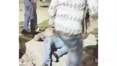 जलालाबाद: श्रीराम टॉकीज के पास सड़क पार कर रहे युवक को बाइक चालक ने मारी टक्कर, युवक हुआ घायल