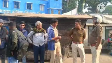 মগরাহাট ২: রাজ্য পুলিশে নিয়োগের পরীক্ষার জন্য ধামুয়া উচ্চ বালিকা বিদ্যালয় এর সামনে করা নিরাপত্তা মগরাহাট থানার পুলিশের পক্ষ থেকে