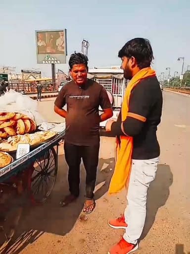 गोरखपुर के गोरखनाथ मंदिर में लगने वाले का मशहूर खजला.....