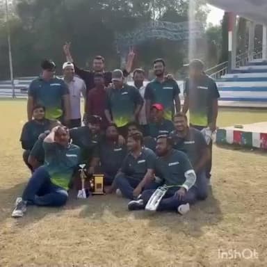 ऊंचाहार: एनटीपीसी परियोजना स्थित स्टेडियम में आयोजित क्रिकेट मुकाबले में सेमीइंडिया टीम ने अडानी ग्रुप टीम को हराया