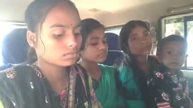 চাকদা: ট্রেনে করে কাগদীপ যাওয়ার পথে চাকদা থেকে রানাঘাট জিআরপি এর হাতে গ্রেফতার 3 বাংলাদেশি মহিলা ও এক শিশু