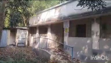 মানিকচক: শিক্ষকের মৃত্যুর পর বন্ধ হয়ে গেছে মোহনা কলোনি এমএসকে বিদ্যালয়, দু বছর পর করলেও কোন শিক্ষক নিয়োগ হয়নি