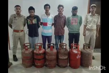 আজাৰা: বশিষ্ঠ আৰক্ষীৰ জালত ৫টাকৈ চিলিণ্ডাৰ চোৰ