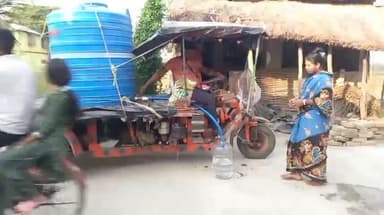 মথুরাপুর ২: পূর্ব শ্রীধরপুর এলাকায় পানীয় জলের সংকট মেটাতে এবার আগিয়ে এলো মুক্তি নামক এক সংস্থা