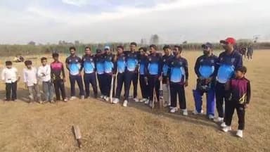 बुढ़ाना: कस्बे के कांधला रोड एम आई एकेडमी में आरसीबी और किंग-11 क्रिकेट टीम के बीच हुआ मुकाबला 8 ओवर 3 गेंद में किंग-11 हुई विजयी