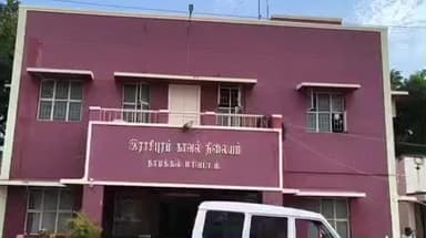 ராசிபுரம்: குட்டலாம்பட்டியில் பைனான்ஸ் ஊழியர்கள் கடன் பெற்றவரை தாக்கி மண்டையை உடைத்ததால் மூன்று பேரை போலீசார் கைது செய்தனர்