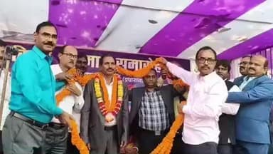 दिघलबैंक: शिक्षा जगत में जो सम्मान मिलता है, वह आईएस आईपीएस में भी नहीं: नरेश कुमार मंडल, प्रखंड शिक्षा पदाधिकारी