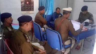 पोठिया: अनुमंडल पुलिस पदाधिकारी-2 ने पहाड़कट्टा थाने का किया निरीक्षण, दिए आवश्यक दिशा-निर्देश
