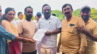 ఉపాధ్యాయ ఎమ్మెల్సీ గాదె శ్రీనివాసుల నాయుడుకు వినతి పత్రాన్ని అందజేసిన సర్వ శిక్ష అభియాన్ ఉద్యోగులు